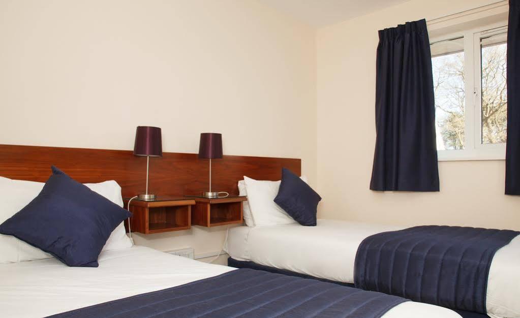 The Angel Hotel Alton  Luaran gambar
