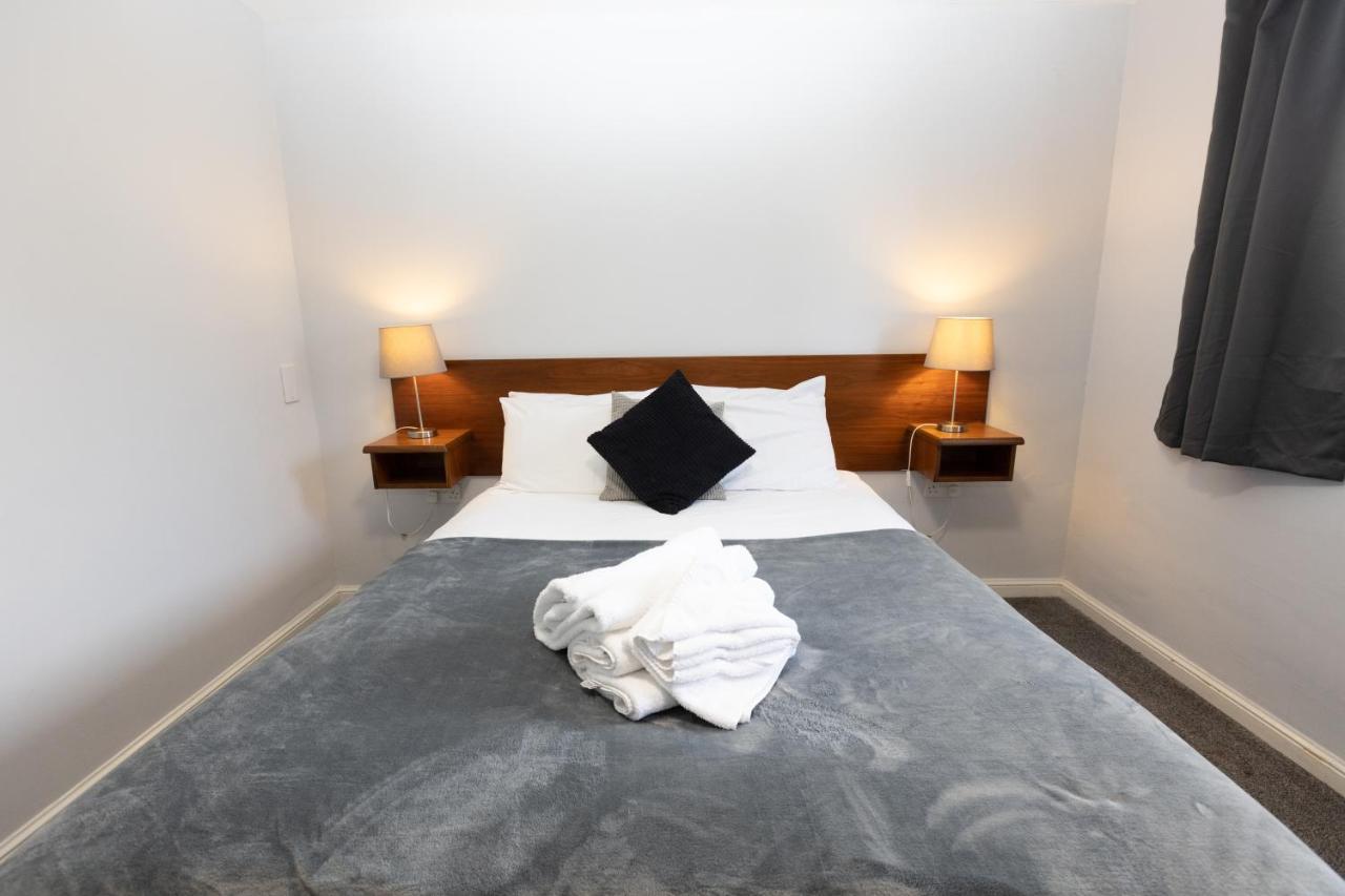 The Angel Hotel Alton  Luaran gambar