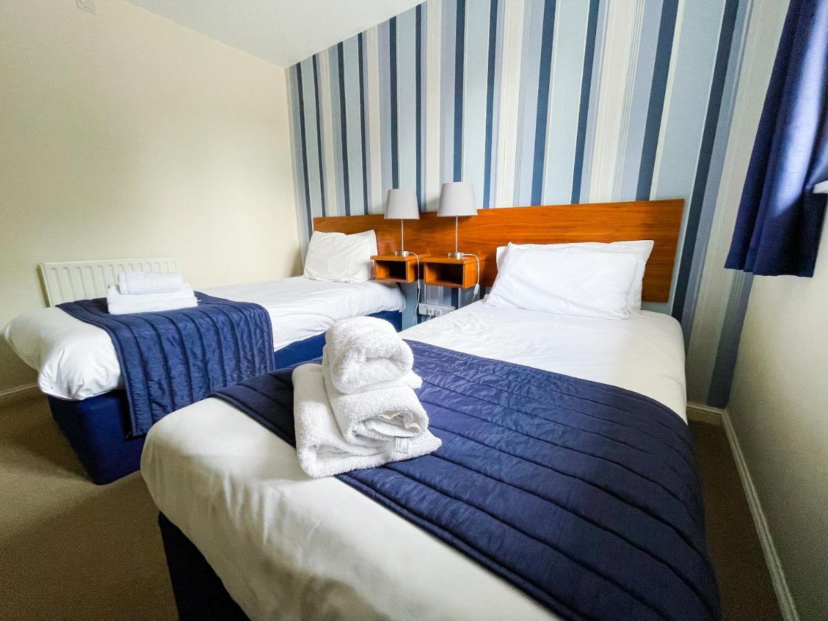 The Angel Hotel Alton  Luaran gambar