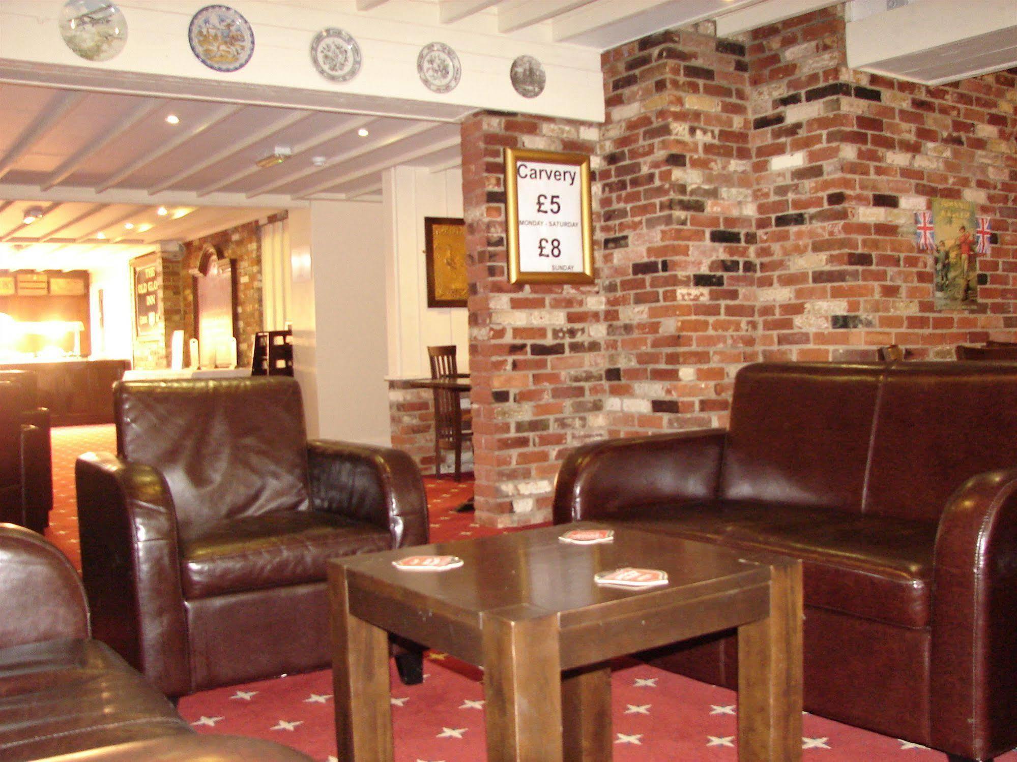 The Angel Hotel Alton  Luaran gambar